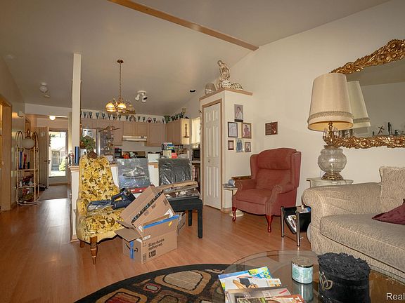 4th image of 4044 Heatherwood Ct