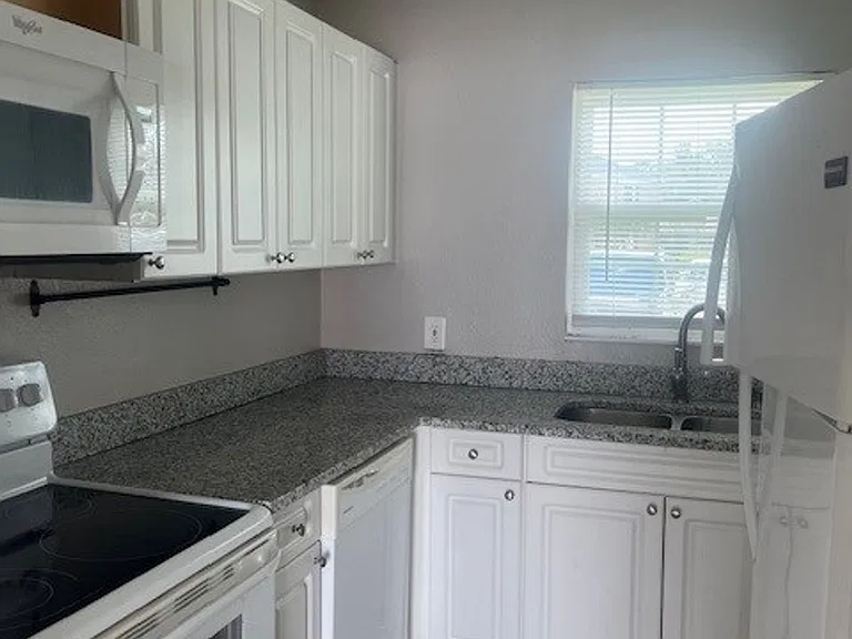 2539 Cedar Cypress Ct — Photo 5