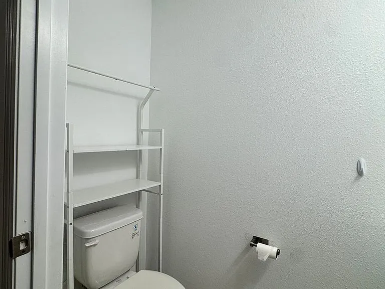 8528 Daybreak St — Photo 26