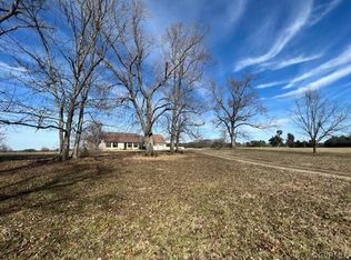 976 Douglas Church Rd, Farmville, VA 23901