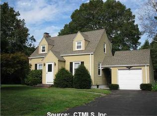 96 Neenan St, Orange, CT 06477