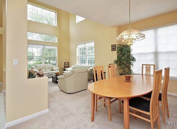 3rd image of 1093 Smithfield Ct