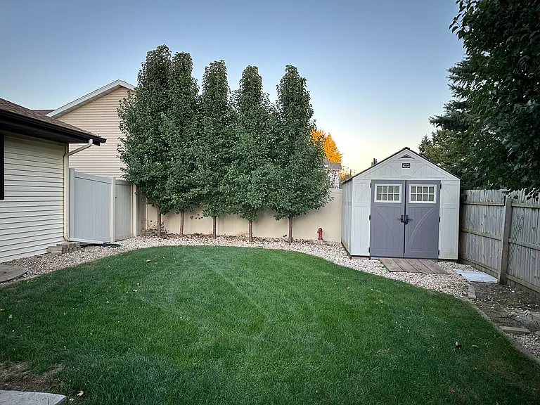 1621 Southridge Dr — Photo 22