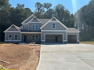 102 Barnwood Pointe Dr, Dallas, GA 30132
