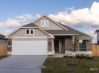 3721 Pin Oak Hls, Seguin, TX 78155