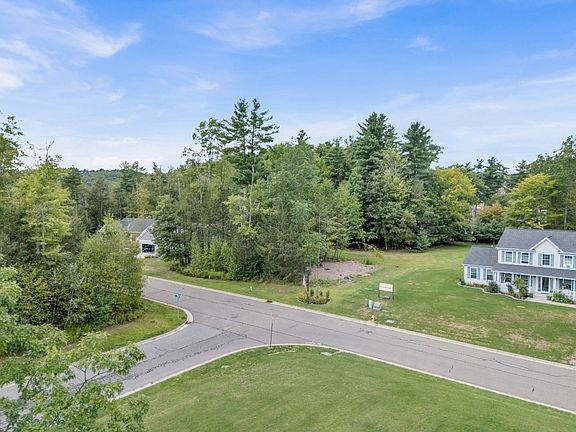 5th image of 99 Alexandra Pl