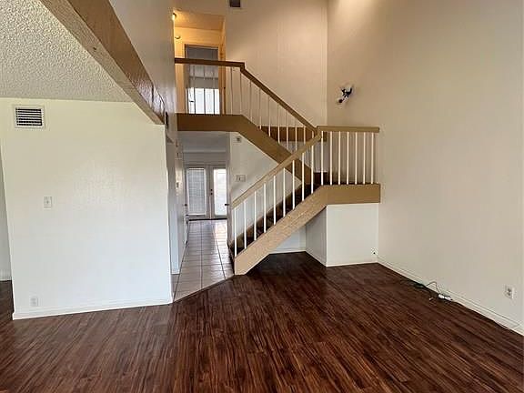 2nd image of 10327 Huntington Place Dr #327