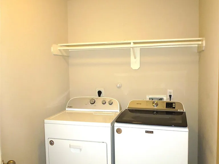 21710 Grand Hollow Ln — Photo 22