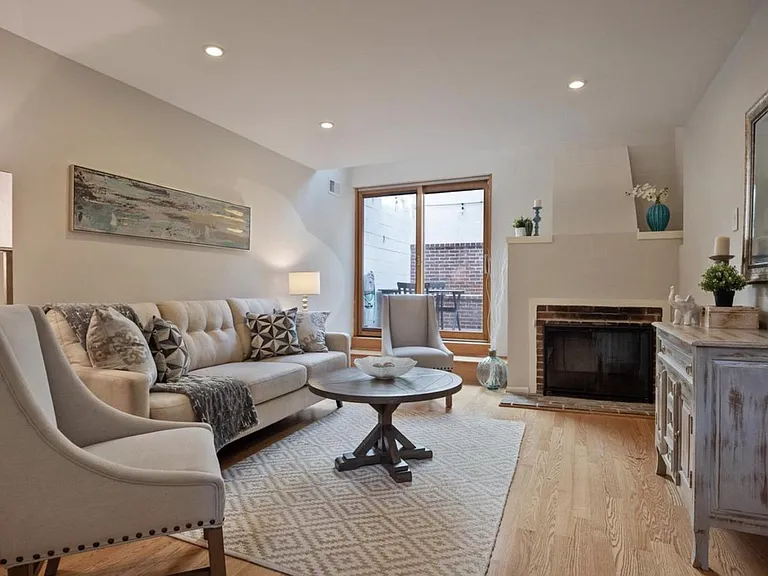 305 Fitzwater St — Photo 11
