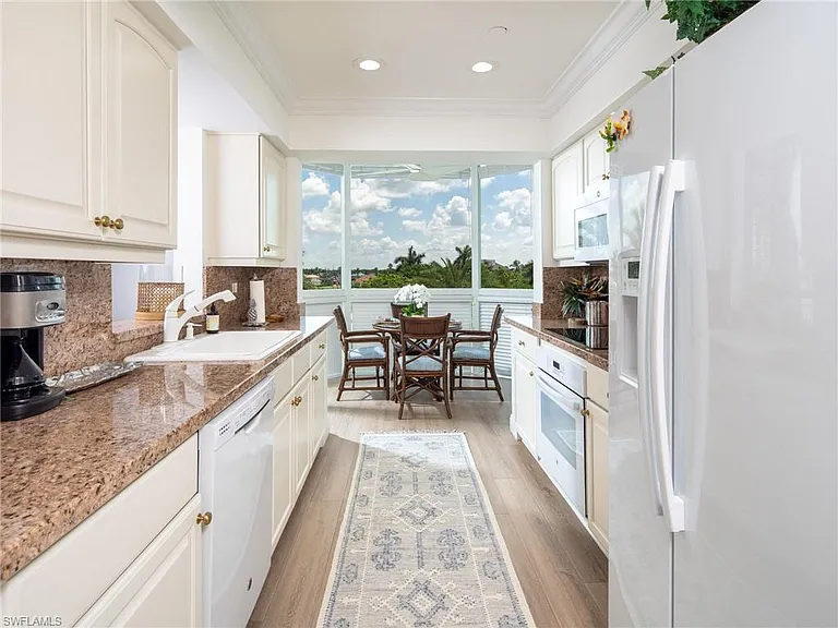 4255 Gulf Shore Blvd N #207 — Photo 4