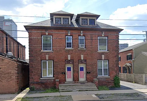 822 Lafayette St Photo 1