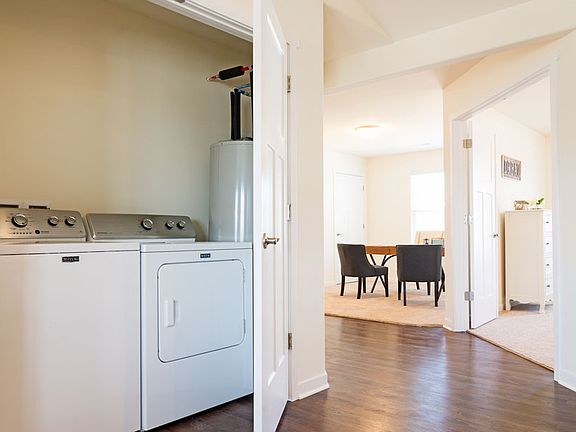 5th image of 683 S Pier Dr #527