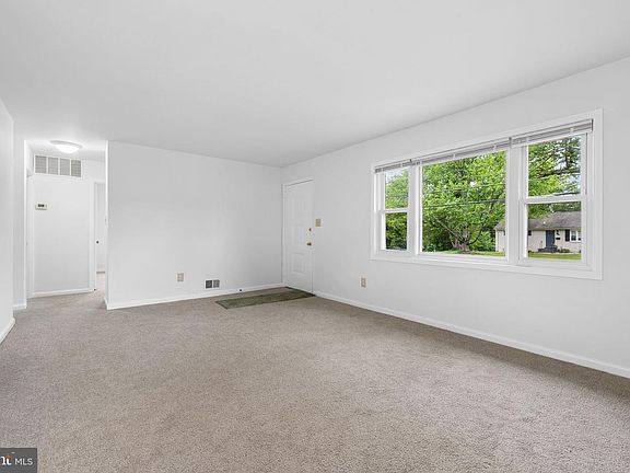 4th image of 6421 Dorset Dr