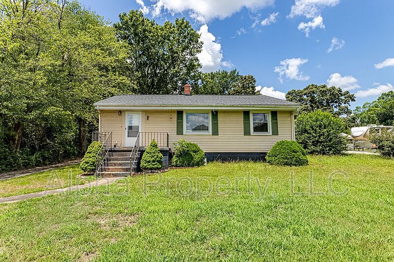 1st image of 213 Donnan Rd