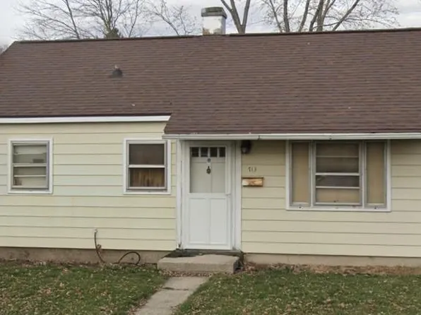 713 Jean Ellen Drive, Beloit, WI 53511