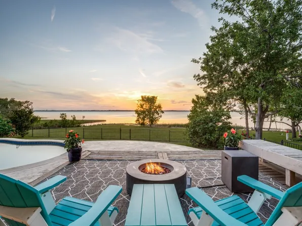 1804 Lakeshore Dr, Rockwall, TX 75087
