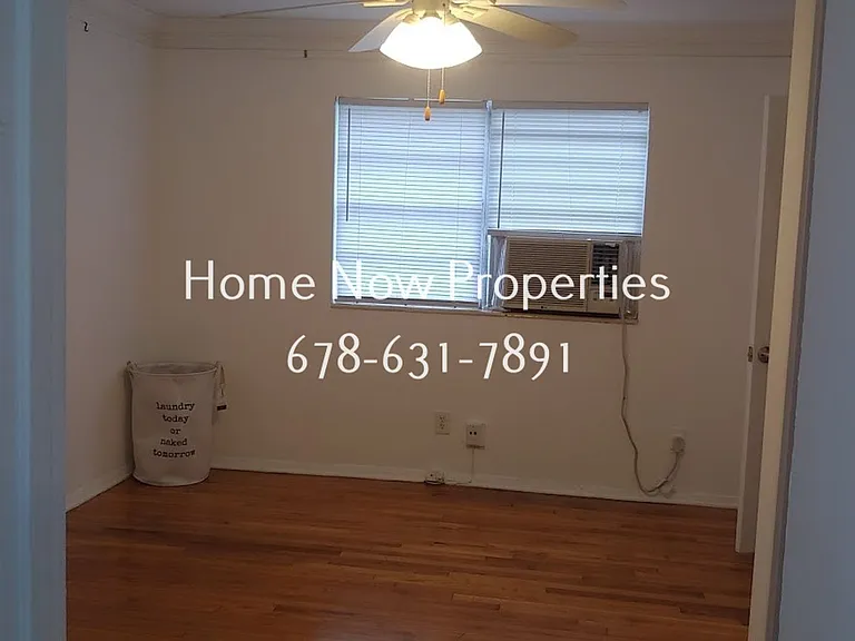 Maple Place Apartments — Photo 20
