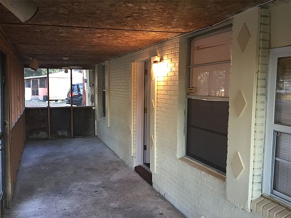 3rd image of 101 Simmons St