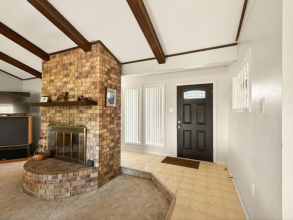 5th image of 212 Halstedt Rd