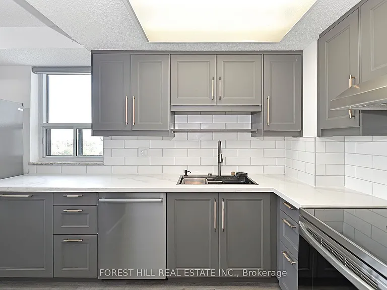 3000 Bathurst St #1205 — Photo 7