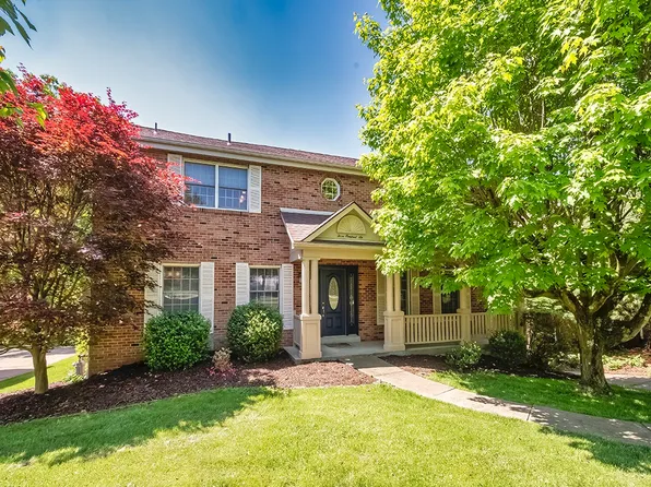 306 Westbury Dr, Coraopolis, PA 15108