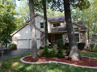 1124 Oak Ridge Dr, Streamwood, IL 60107