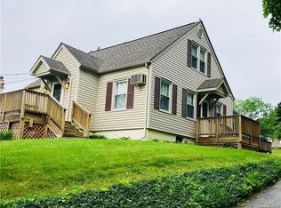 9 Scanlon Ave, Florida, NY 10921