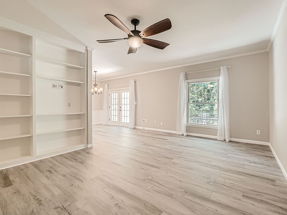 Welcome home! Living room photo