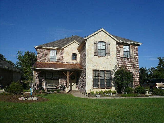 1st image of 3222 Newhaven Dr