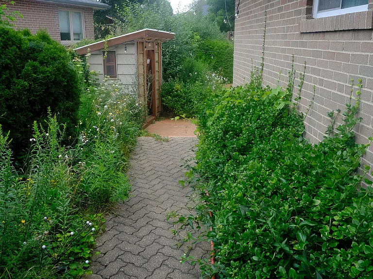64 Grove Park Cres — Photo 13
