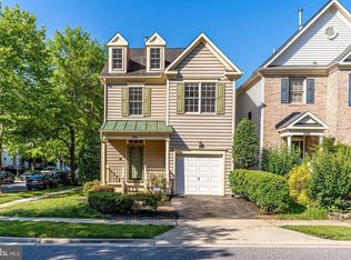 310 Winter Walk Dr, Gaithersburg, MD 20878