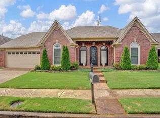 1303 Hidden Ridge Ln, Cordova, TN 38016