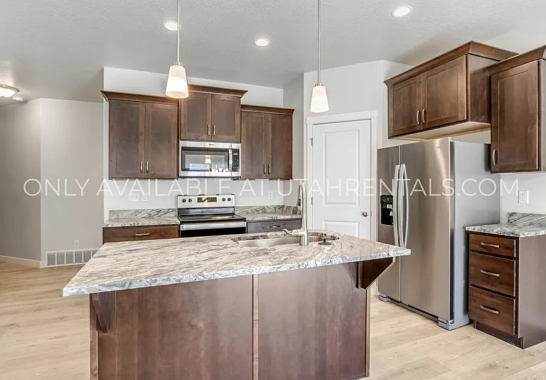 4081 W Harmony Dr — Photo 8