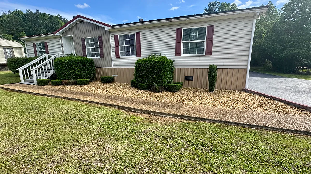 Building Photo - 132 Kingdom Hall Ln