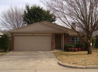 1000 Canary Ln, Mansfield, TX 76063