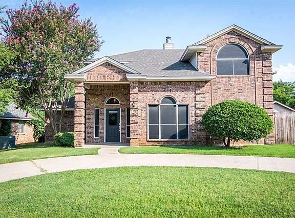 4th image of 917 Red Oak Dr
