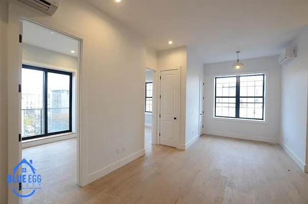 Rented by Blue Egg Realty Corp | media 40