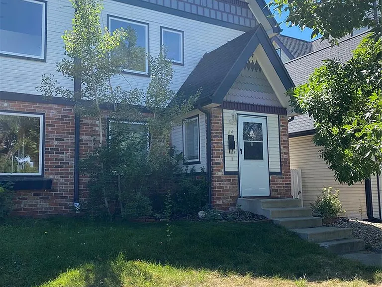 64 W Irvington Pl — Photo 1