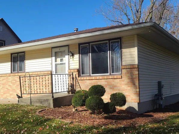 310 E Center St, Mount Morris, IL 61054