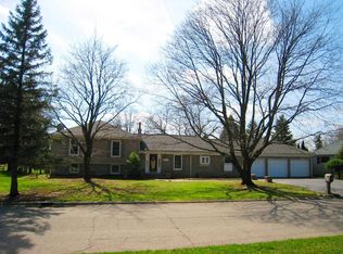 5412 Peppermill Rd, Grand Blanc, MI 48439