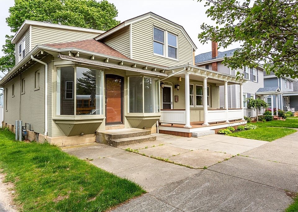 686 Rockdale Ave, New Bedford, MA 02740 | Zillow
