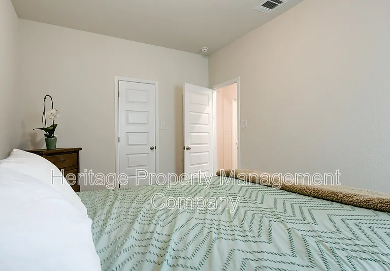 4807 Night Herder St — Photo 24