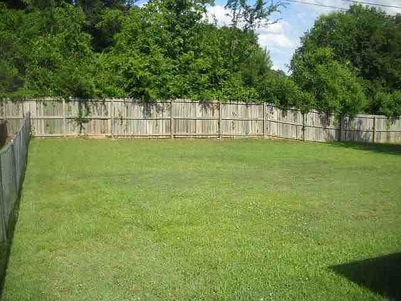 5th image of 314 S Pecan St