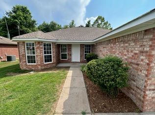 2325 Nature Trl, Conway, AR 72032