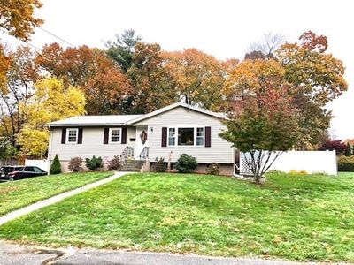 32 Crestwood Rd, Leicester, MA, 01524