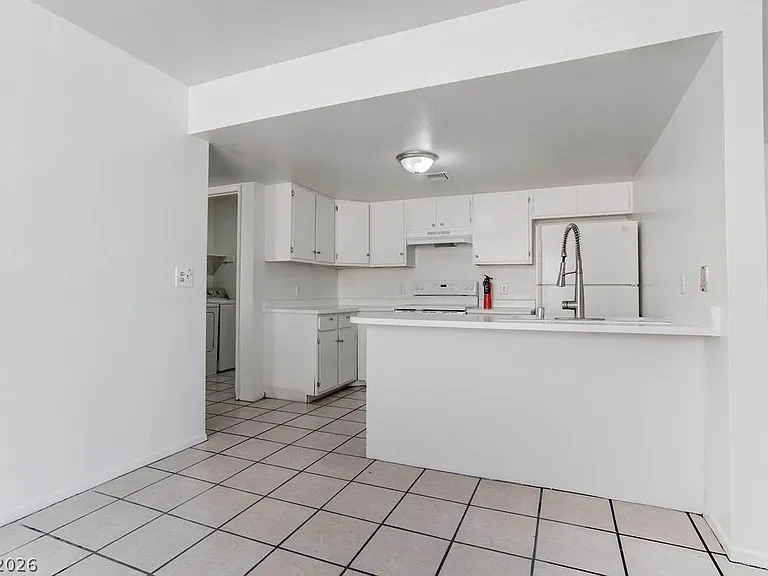 4269 Stewart Ave #1 — Photo 8