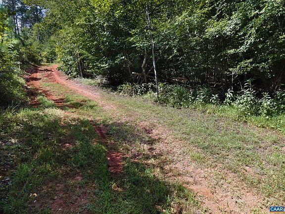 5th image of River Ridge Rd
