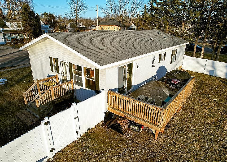 1st image of 818 East State Street