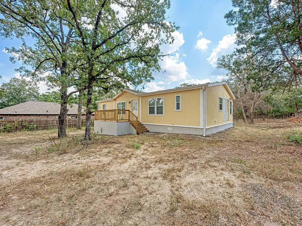 107 Long Shadow Dr