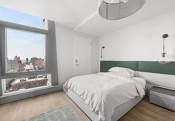 4th image of 35 W 15th St APT 16B